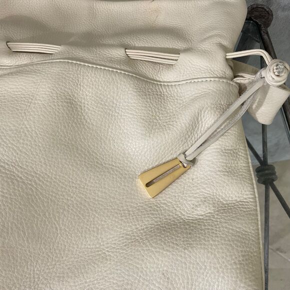 Americana by Sharif  Pebbled Leather Shoulder Bag Ivory drawstring * - Picture 13 of 16